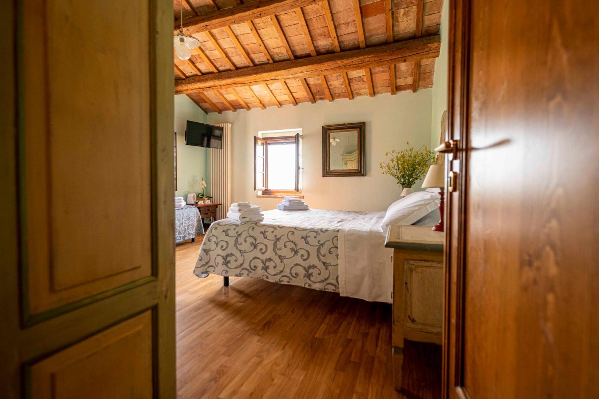 Agri Divin Amore San Costanzo Exterior foto